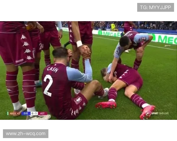 本菲卡球迷看台投掷异物击中维尼修斯，赛场秩序一度混乱